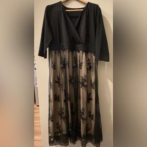 Elegant Black and Cream floral lace dress